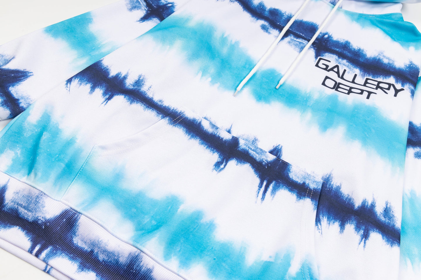 DÉPARTEMENT GALERIE Nouveau sweat à capuche