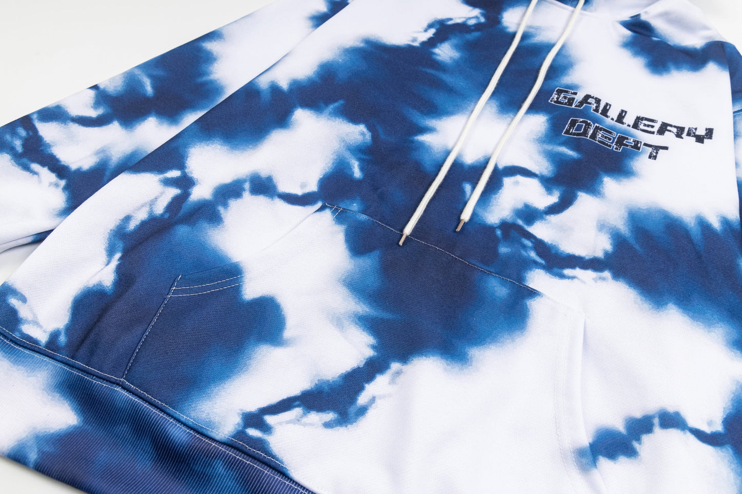 DÉPARTEMENT GALERIE Nouveau sweat à capuche