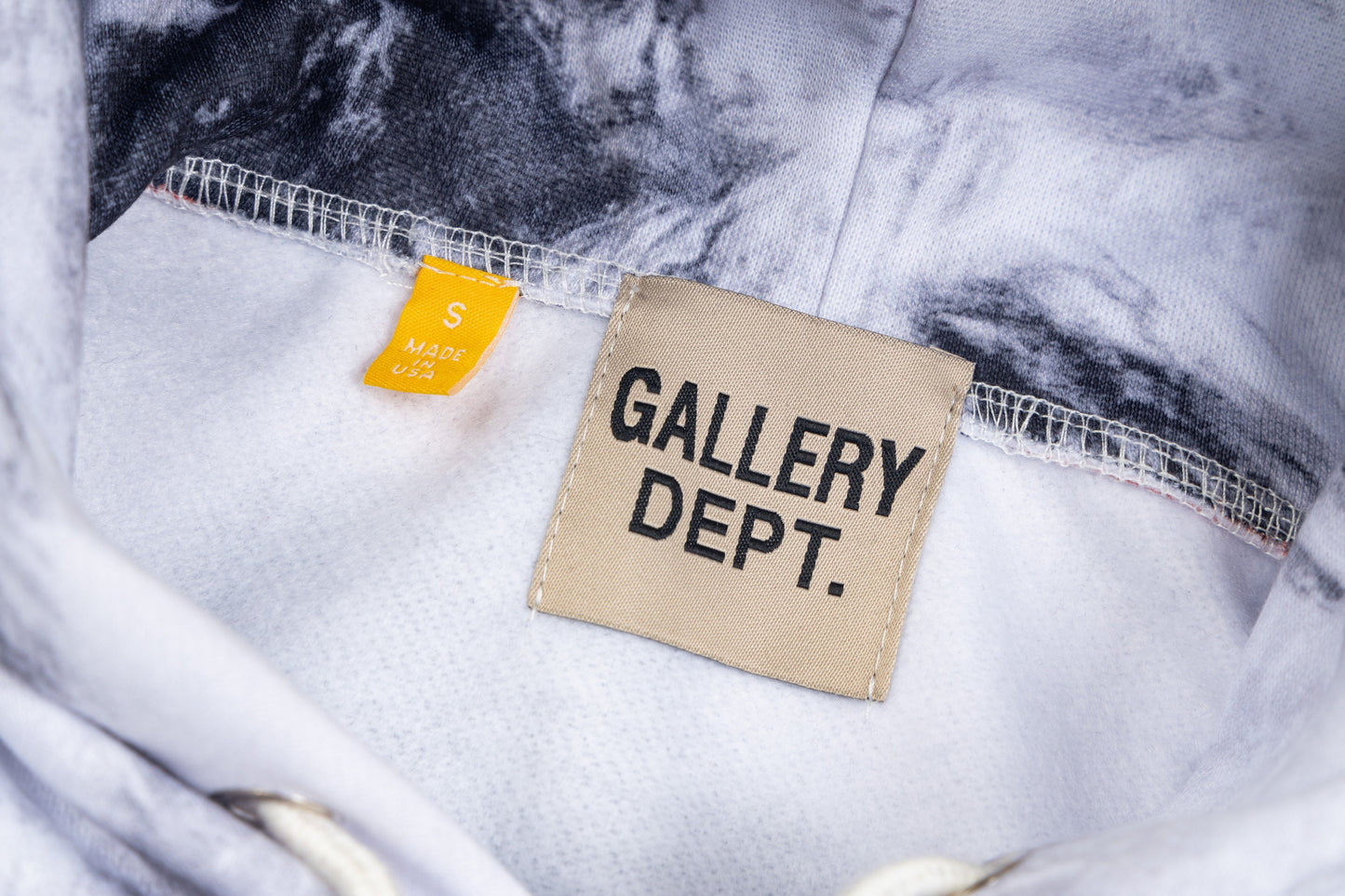 DÉPARTEMENT GALERIE Nouveau sweat à capuche