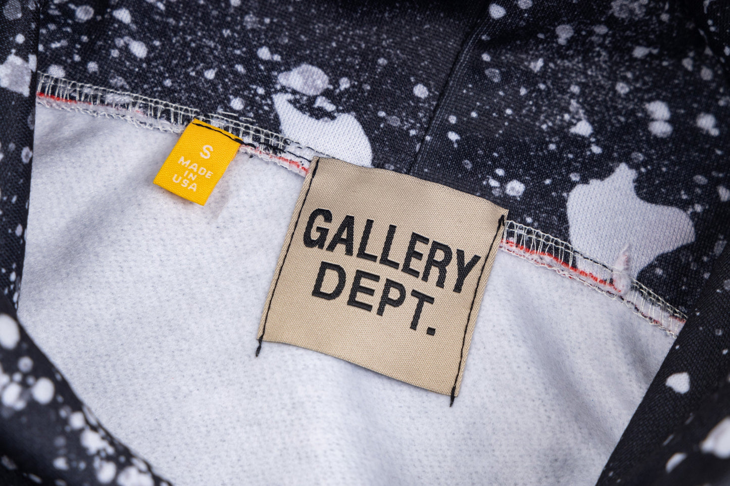 DÉPARTEMENT GALERIE Nouveau sweat à capuche