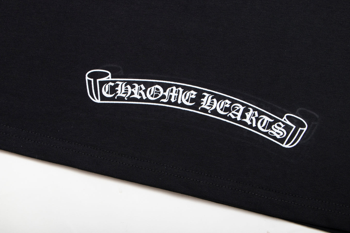 T-shirt Chrome Hearts avec diagramme d'acuité visuelle et poignard K6025